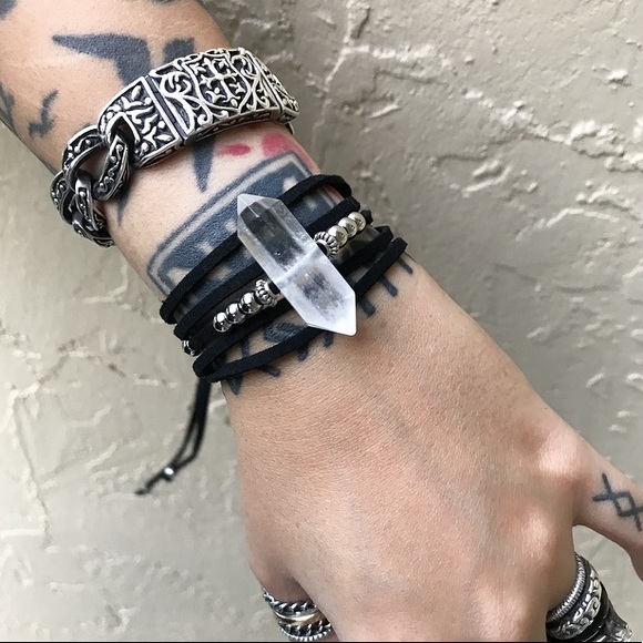 Crystal wrap bracelet . Wrap around black suede cord crystal quartz double point - Picture 4 of 8